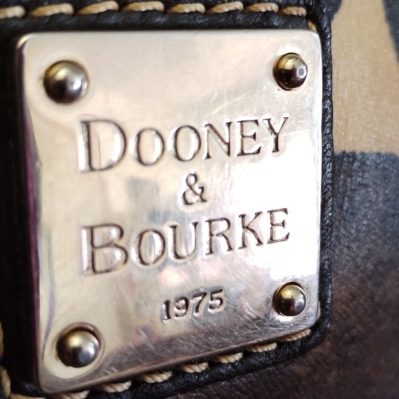 Dooney And Bourke Giraffe Print Bag - Picture 3 of 10